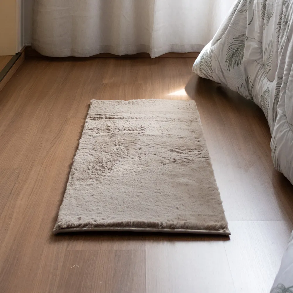 Tapete Albany Antiderrapante 60cm X 1,20m Niazitex